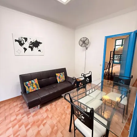شقة Centrally Located Provencal *
